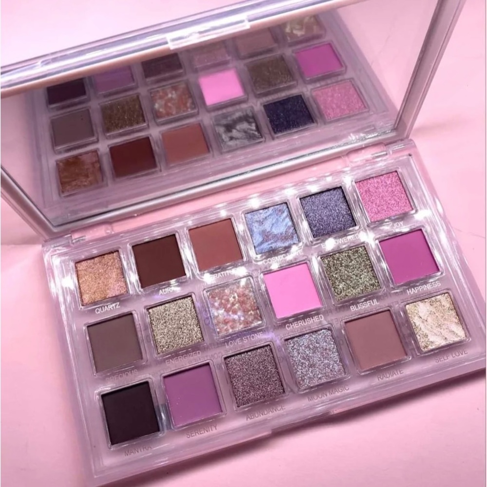 COLOR FUSION SHADOW PALETTE